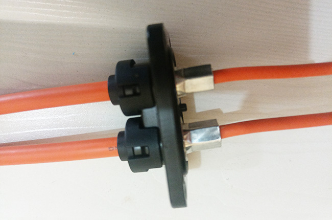 16A-35A 2-pole high voltage connector