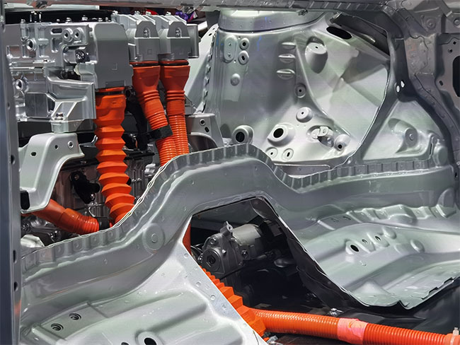 high voltage automotive connector